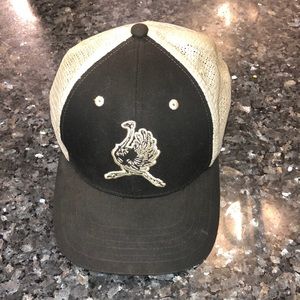 Unisex hat with funny bird logo